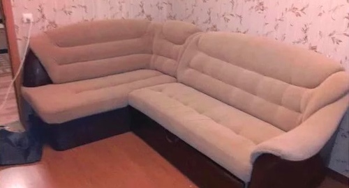 Перетяжка углового дивана. Лесная